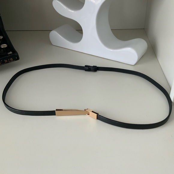 Vegan Leather Simple Classic Minimal Everyday Skinny Thin Belt women’s SZ 100 CM - Picture 2 of 12